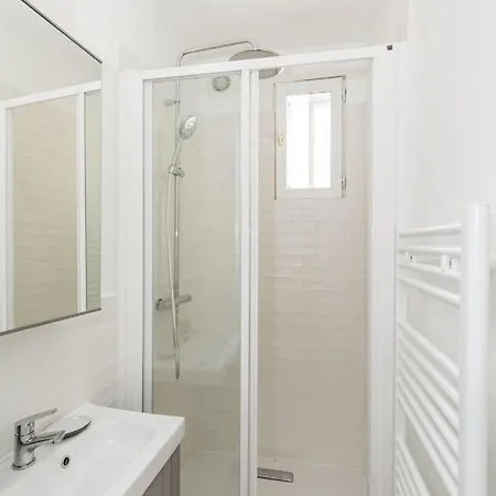 Apartment Nice 32 M Renovated And With Comfort In