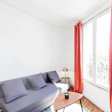 Apartment Nice 32 M Renovated And With Comfort In